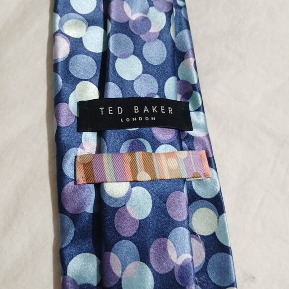 Ted Baker London 100% Imported Silk Hand Tailored in the U.S.A. Tie Blue Circles - Picture 1 of 9